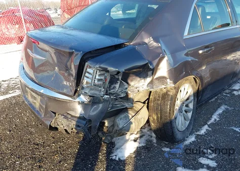 2014 Chrysler 300 from USA, damaged, VIN 2C3CCAAG4EH157267